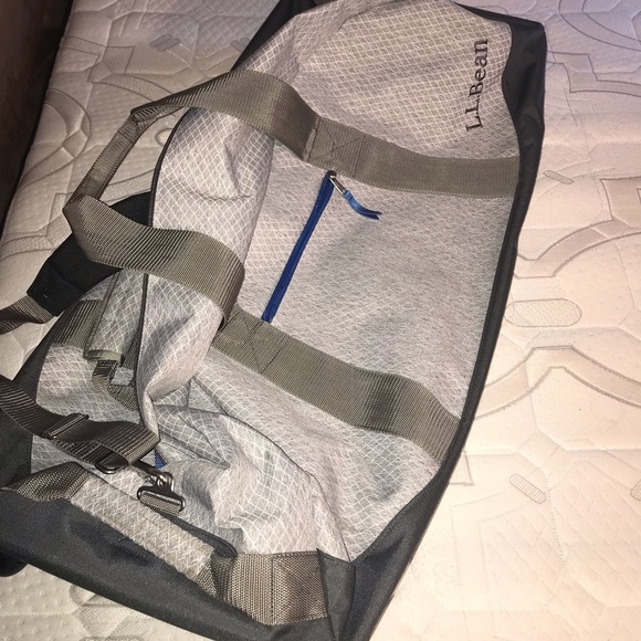 ll bean rolling adventure duffle